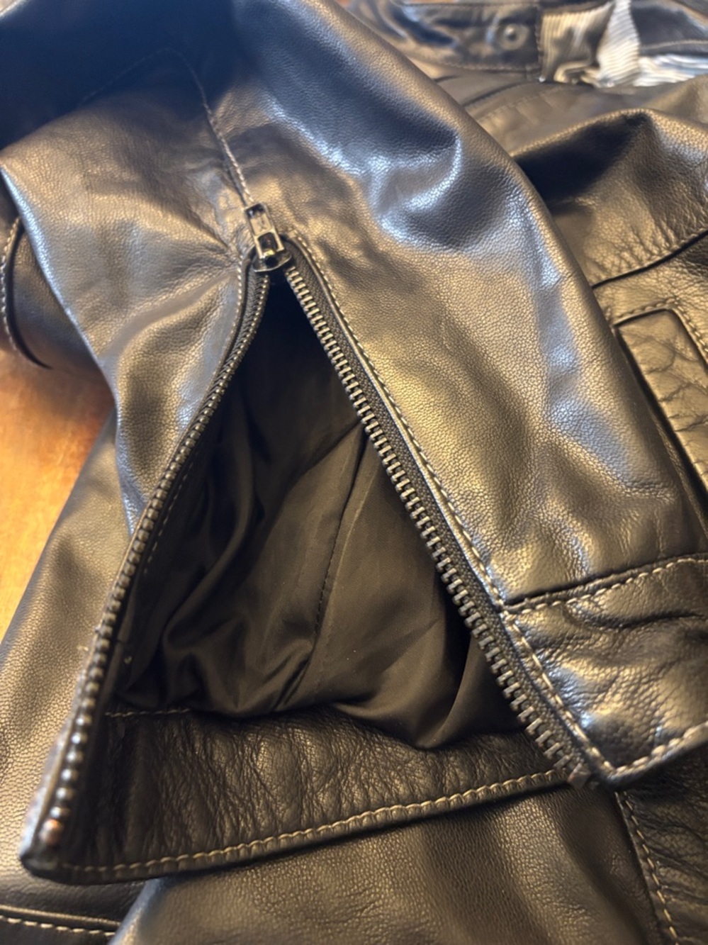 Black Rivet Black Moto-Style Men’s Large Jacket - Picture 9 of 10